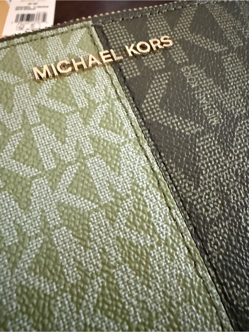Michael Kors Two-Tone MK Logo Zip Wristlet - Olive & Dark Olive - Picture 11 of 11